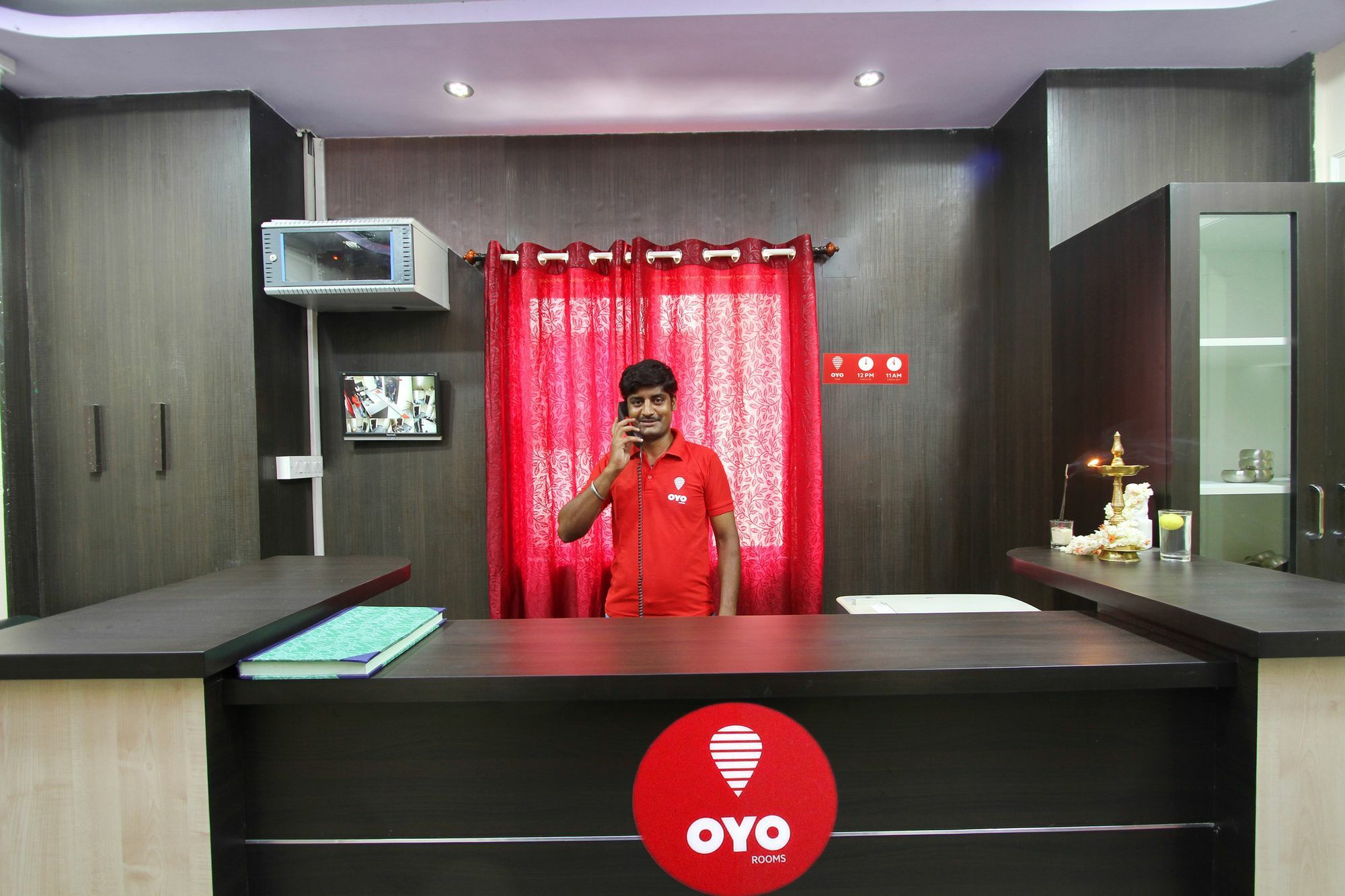 Oyo 9060 Sri Sai Guest Inn Bangalore Eksteriør billede